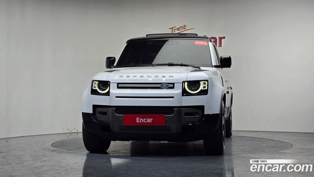 Land Rover Defender 130 D300 X-Dynamic HSE, 2024