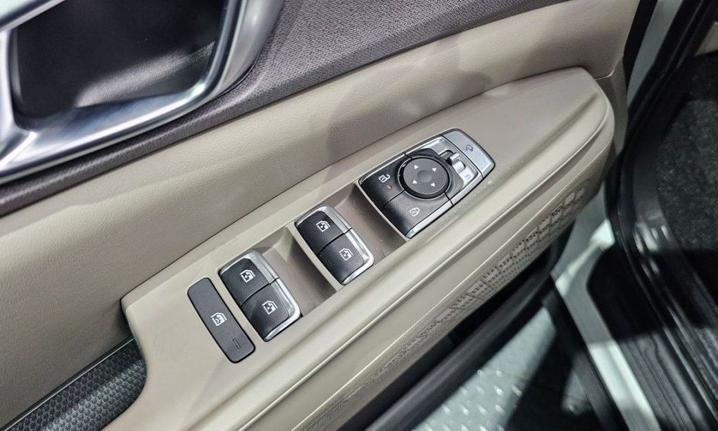 Kia Carnival 7-Seater Noblesse, 2024
