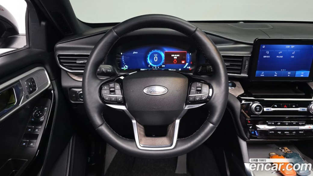 Ford Explorer 3.0 Platinum 4WD, 2022