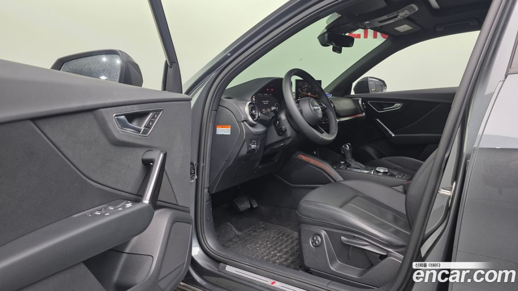 Audi Q2 35 TDI Premium, 2023