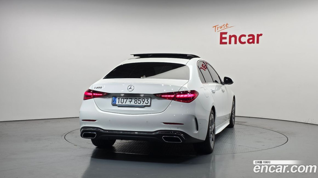 Mercedes-Benz C-Class C200 AMG Line, 2025