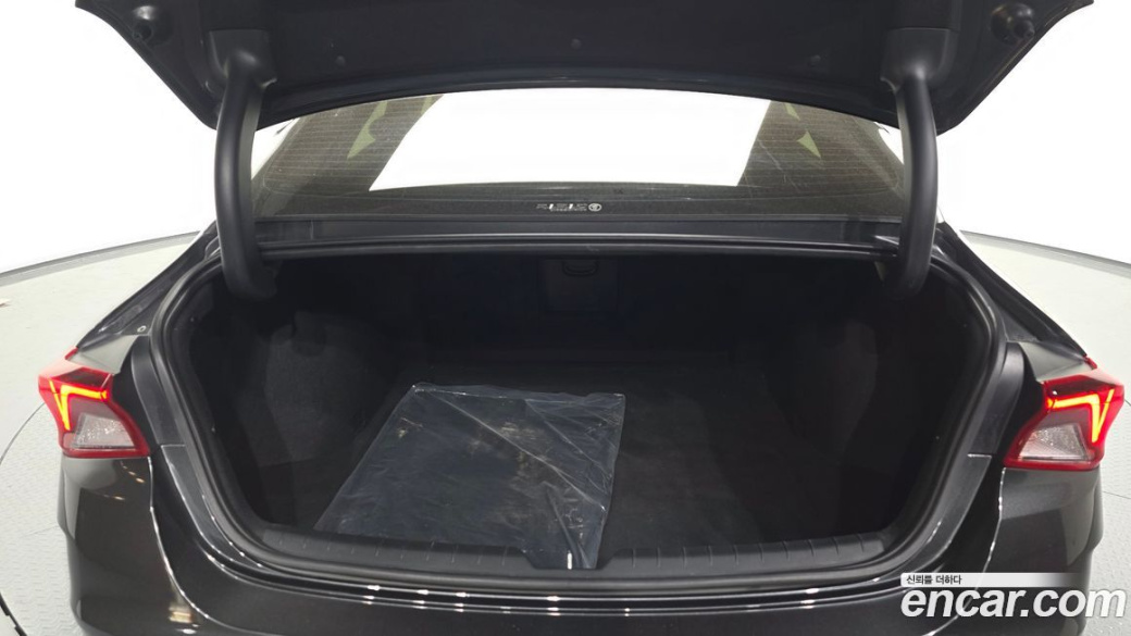 Kia K5 2.0, 2023