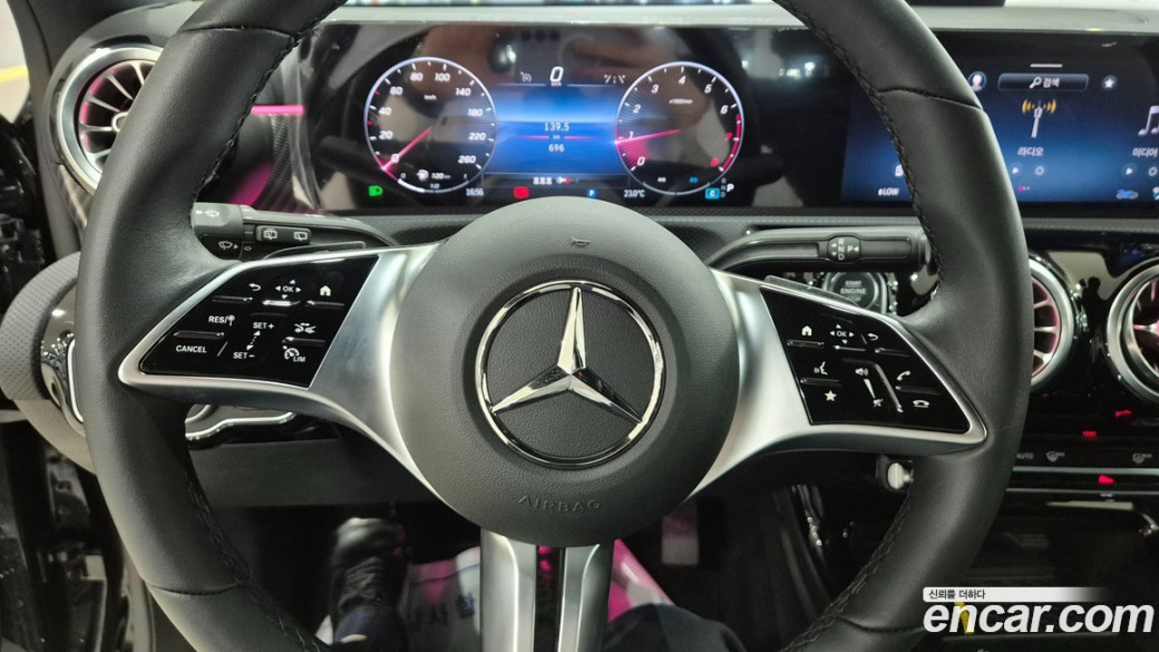 Mercedes-Benz A-Class A220 Hatchback, 2024