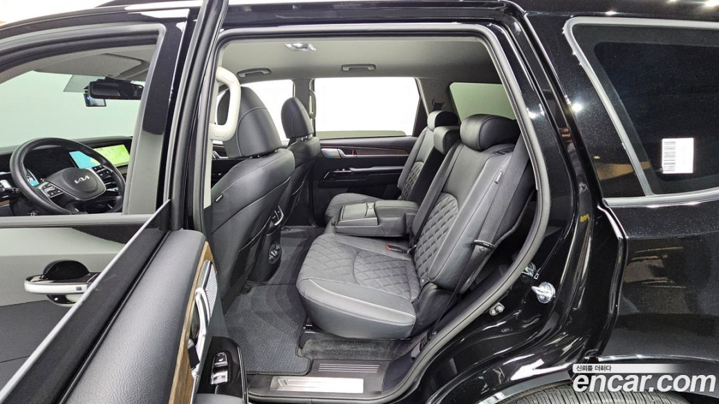 Kia Mohave Diesel 3.0 4WD 5-Seater, 2024