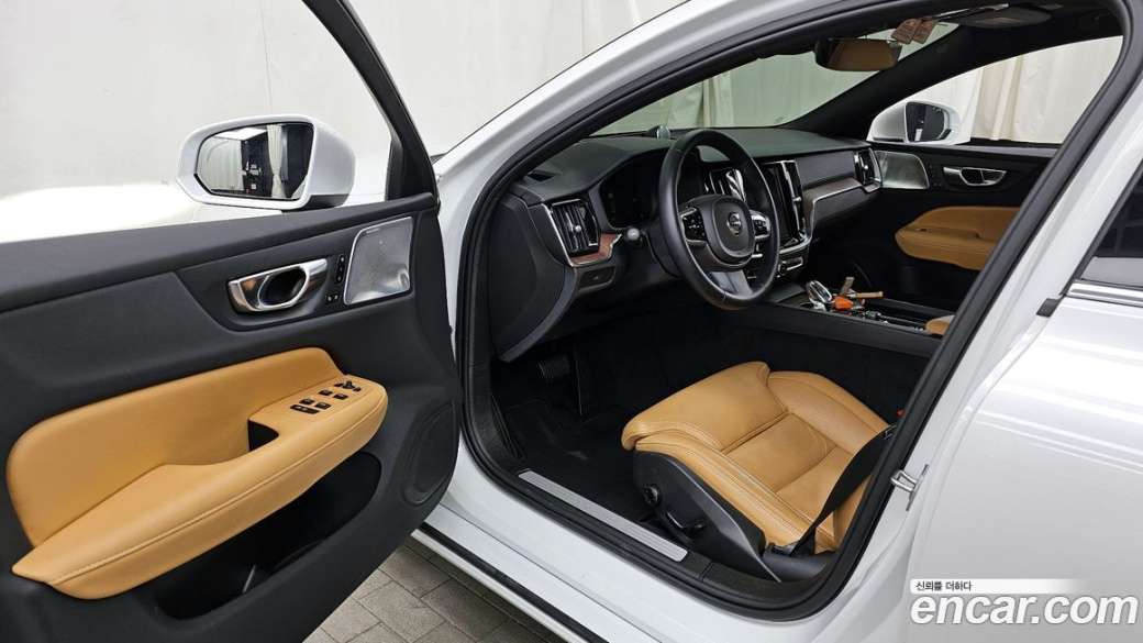Volvo S60 B5 Ultimate Bright, 2024