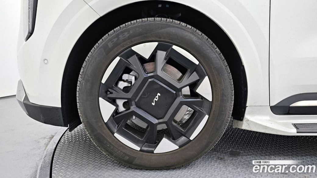 Kia Carnival 7-Seater Signature, 2025