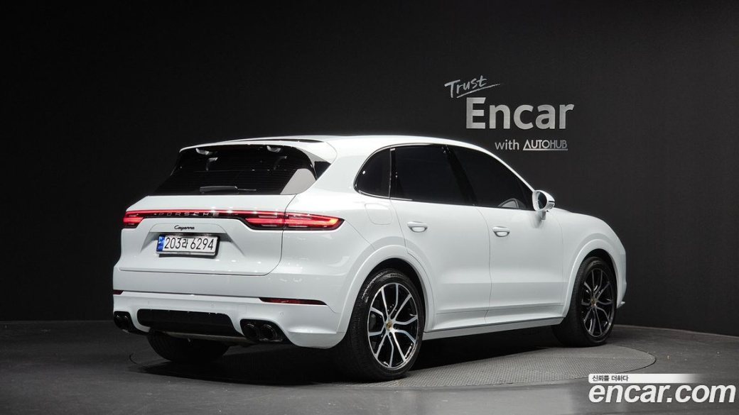 Porsche Cayenne 3.0 PLATINUM EDITION, 2023