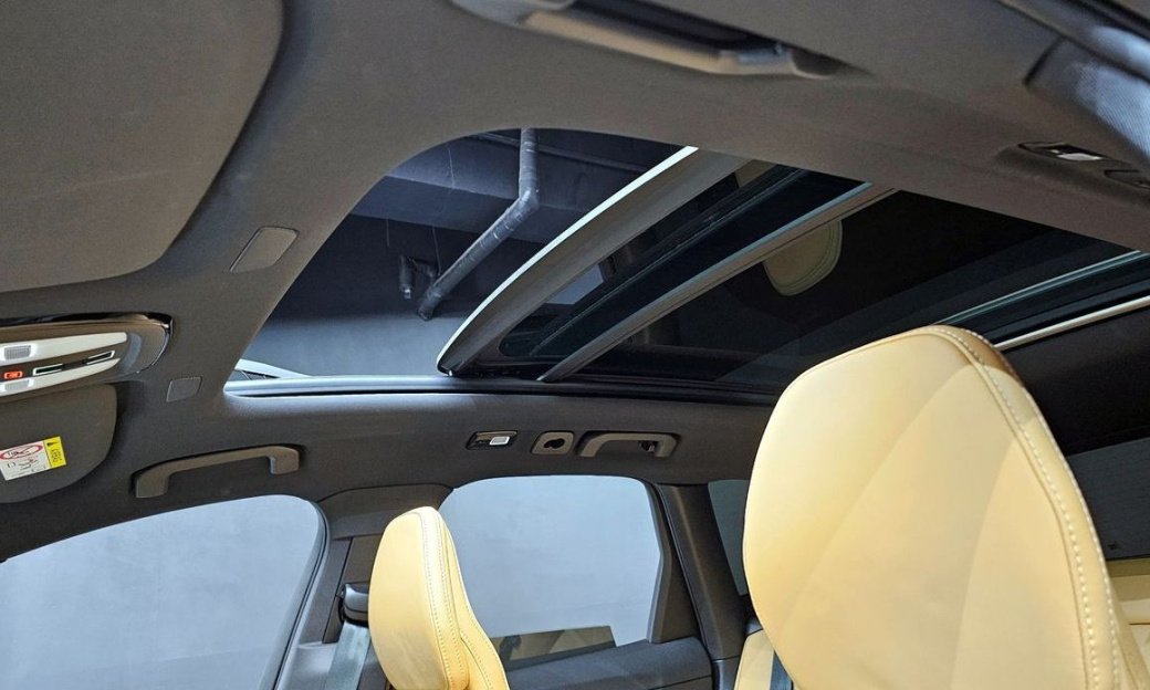 Volvo XC60 B6 Ultimate Bright, 2024
