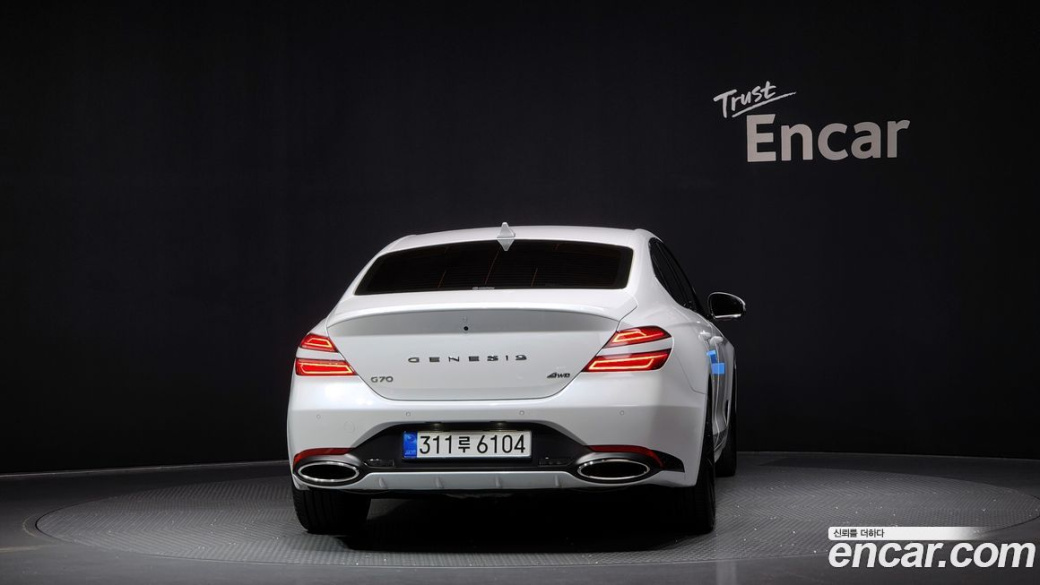 Genesis G70 Gasoline 2.5T 4WD, 2025