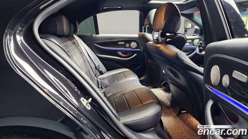 Mercedes-Benz E-Class E220d 4MATIC AMG Line, 2022