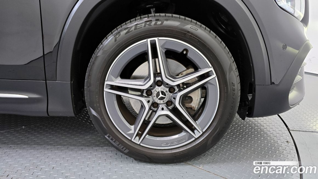 Mercedes-Benz GLB-Class GLB250 4MATIC, 2023