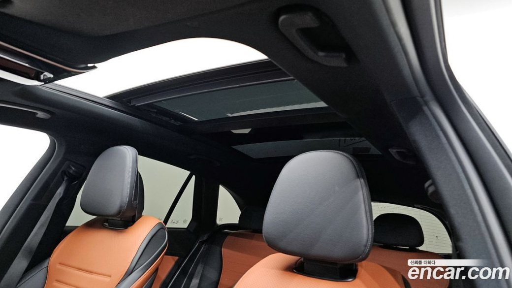 Mercedes-Benz GLC-Class GLC300 4MATIC AMG Line, 2023