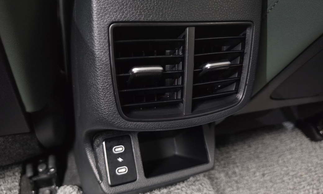 Kia Seltos Gasoline 2.0 2WD, 2025