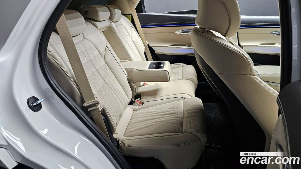 Genesis GV70 2.5T Gasoline 2WD, 2026