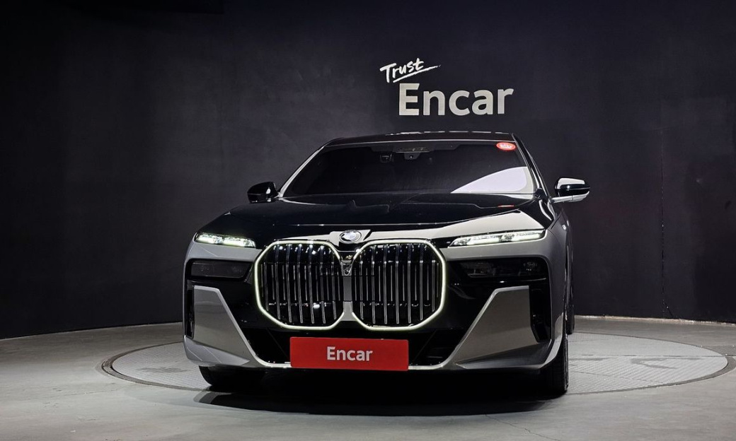 BMW 7-Series 740d xDrive M Sport, 2025