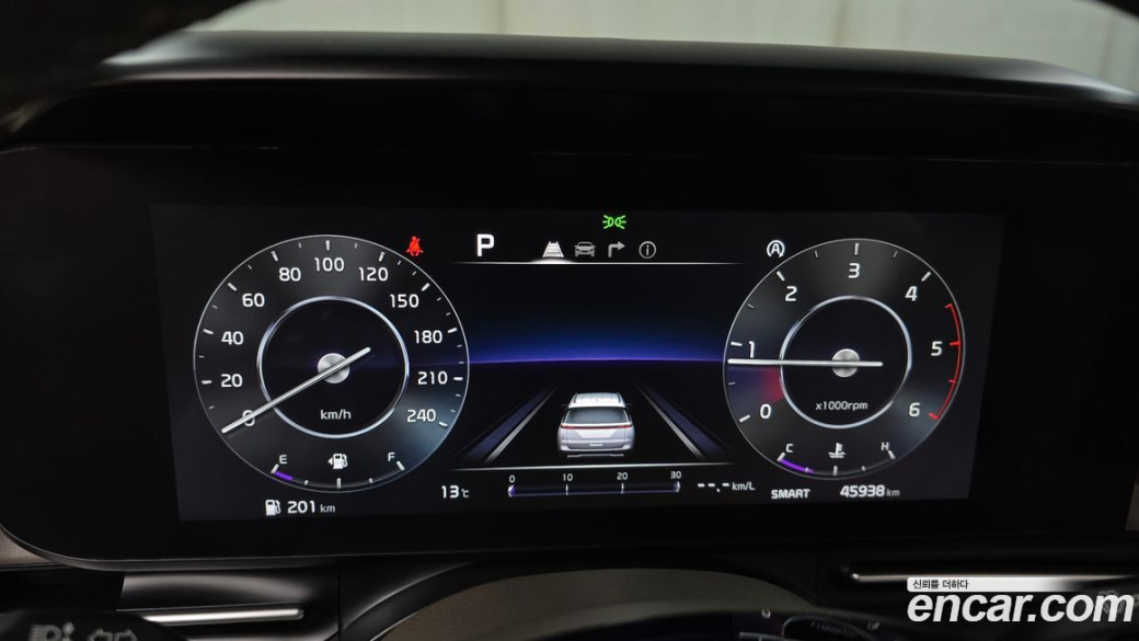 Kia Carnival 9-Seater Signature, 2023