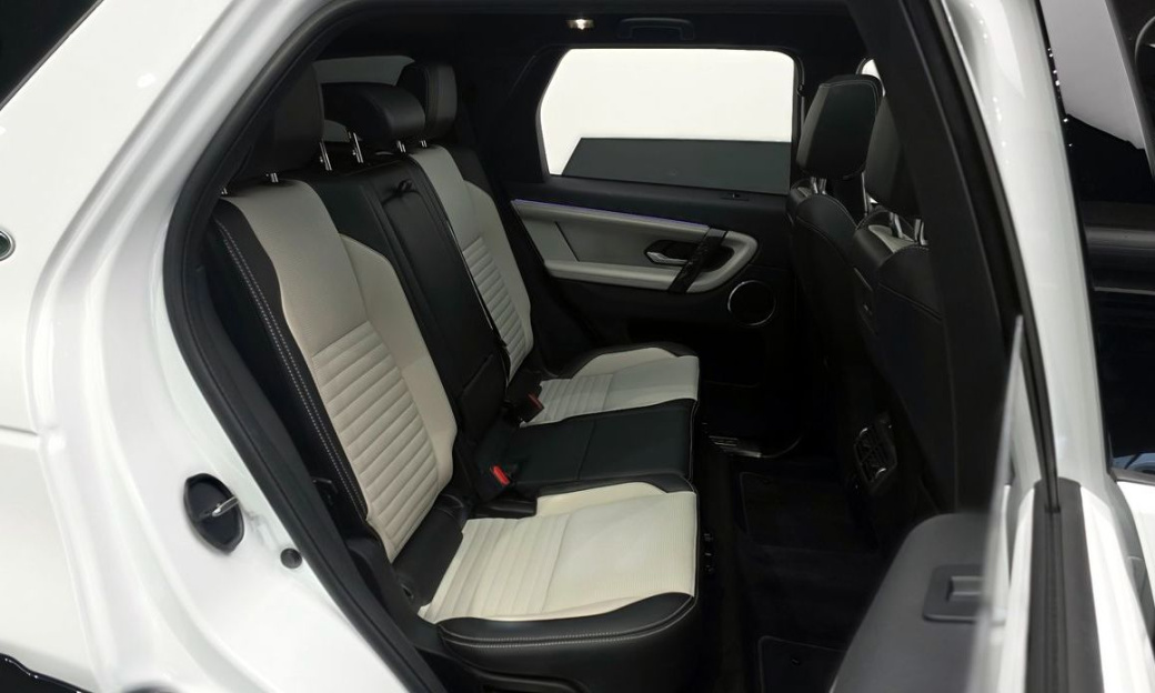 Land Rover Discovery Sport P250 Dynamic SE, 2025