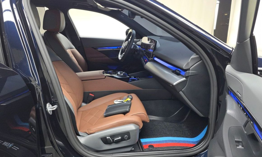 BMW 5-Series 530i xDrive M Sport, 2025