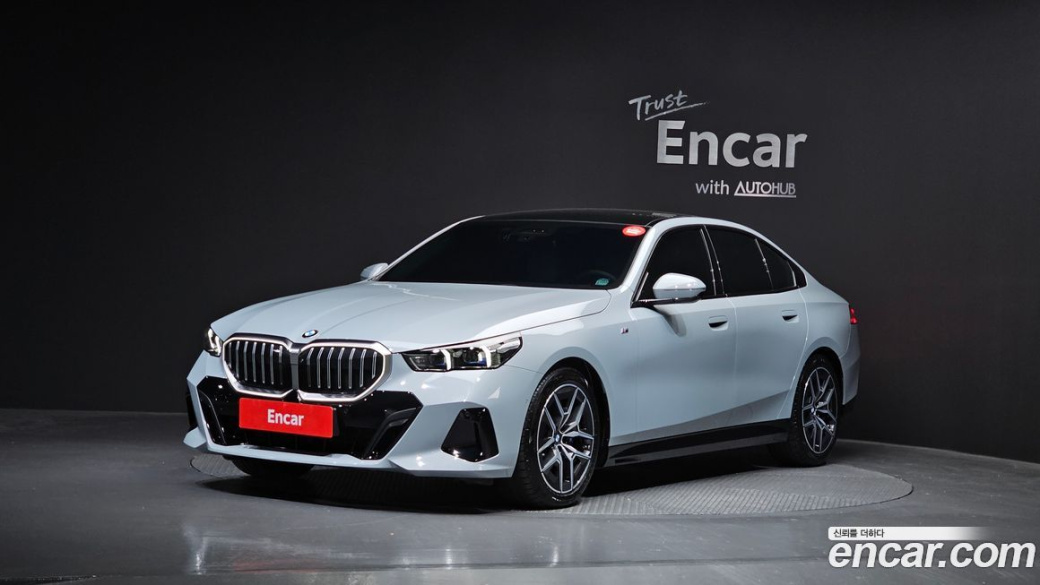 BMW 5-Series 520i M Sport, 2024