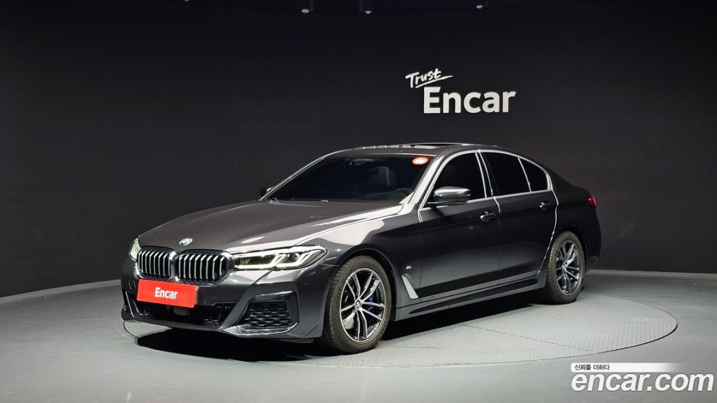 BMW 5-Series 520i M Sport, 2022