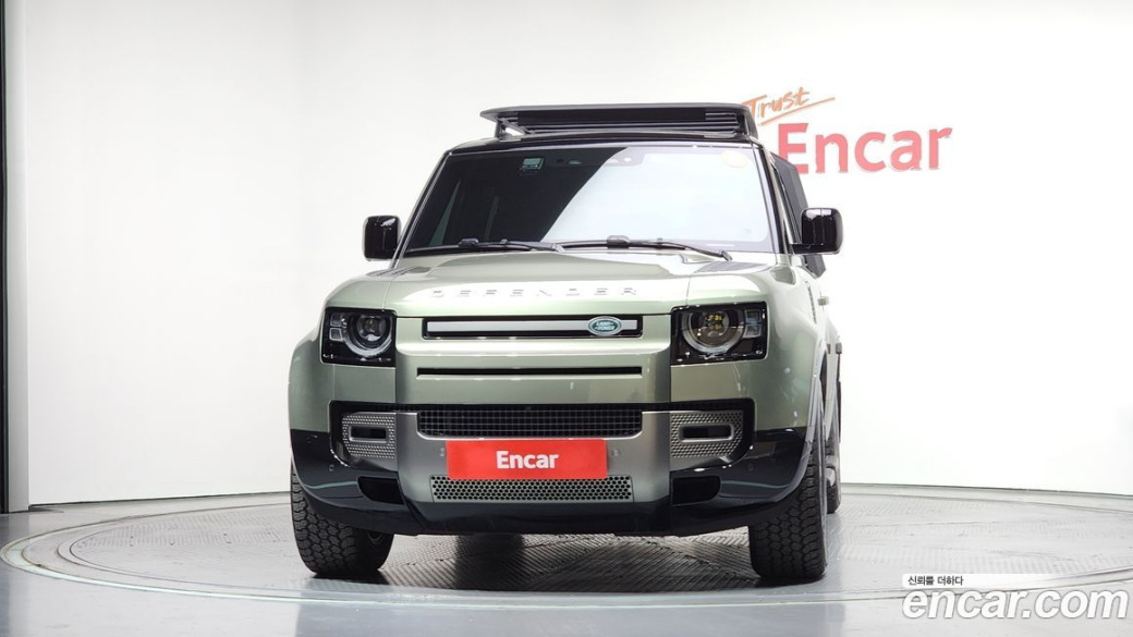 Land Rover Defender 110 D250 X-Dynamic SE, 2025