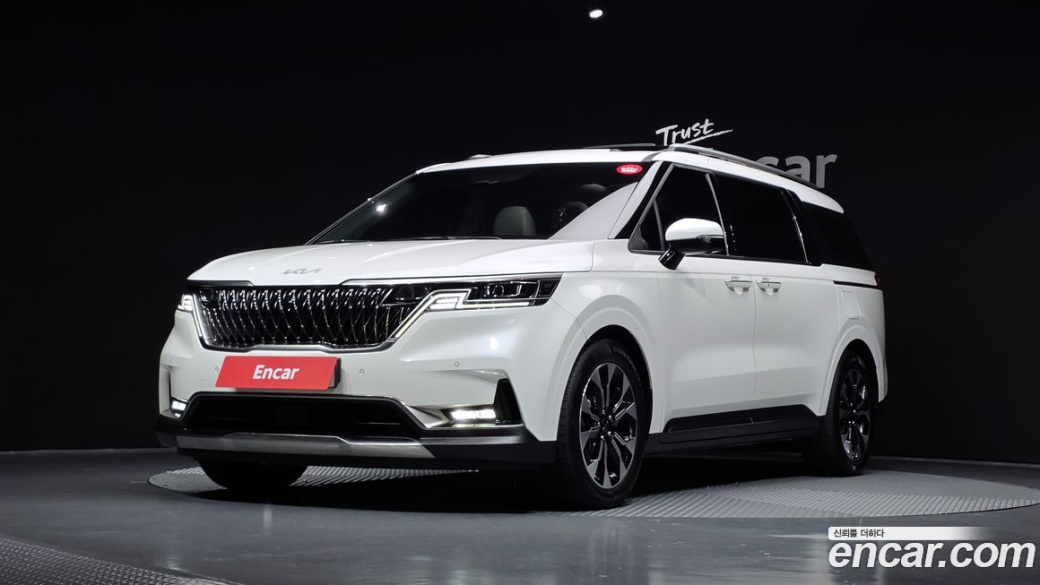Kia Carnival 9-Seater Signature, 2022