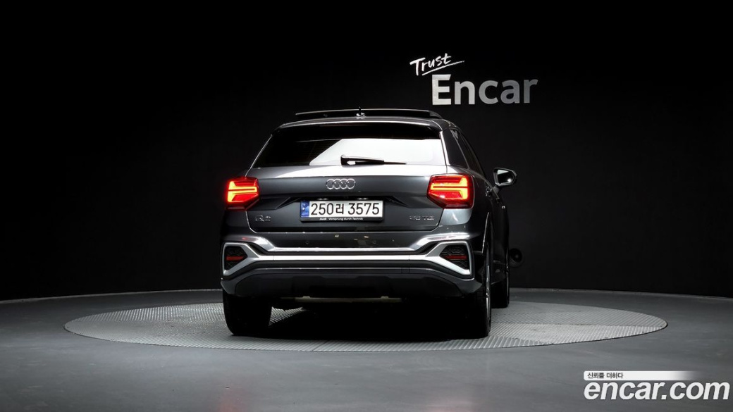 Audi Q2 35 TDI Premium, 2023