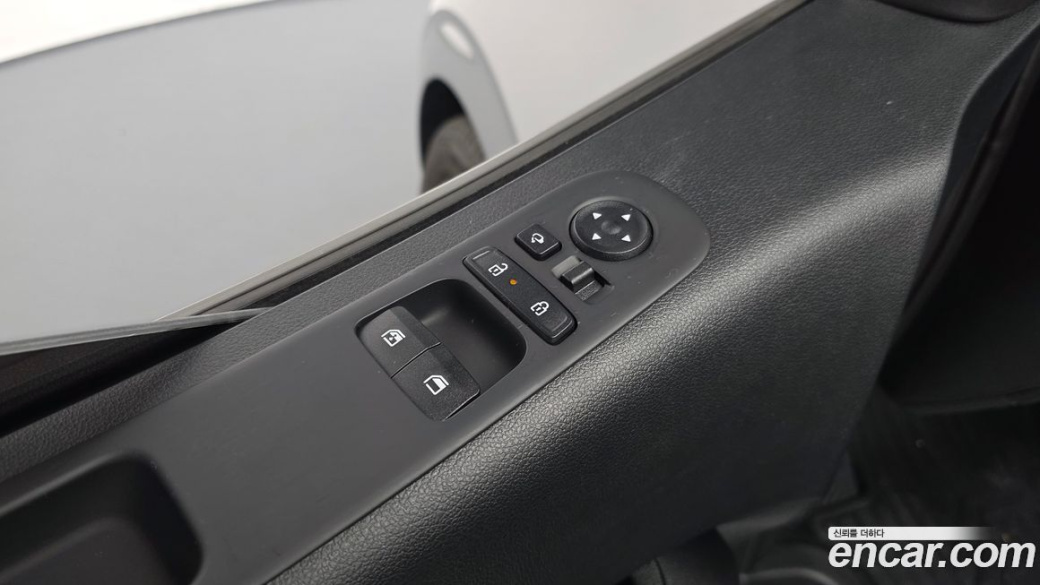 Hyundai Staria Tourer 9-Seater, 2025
