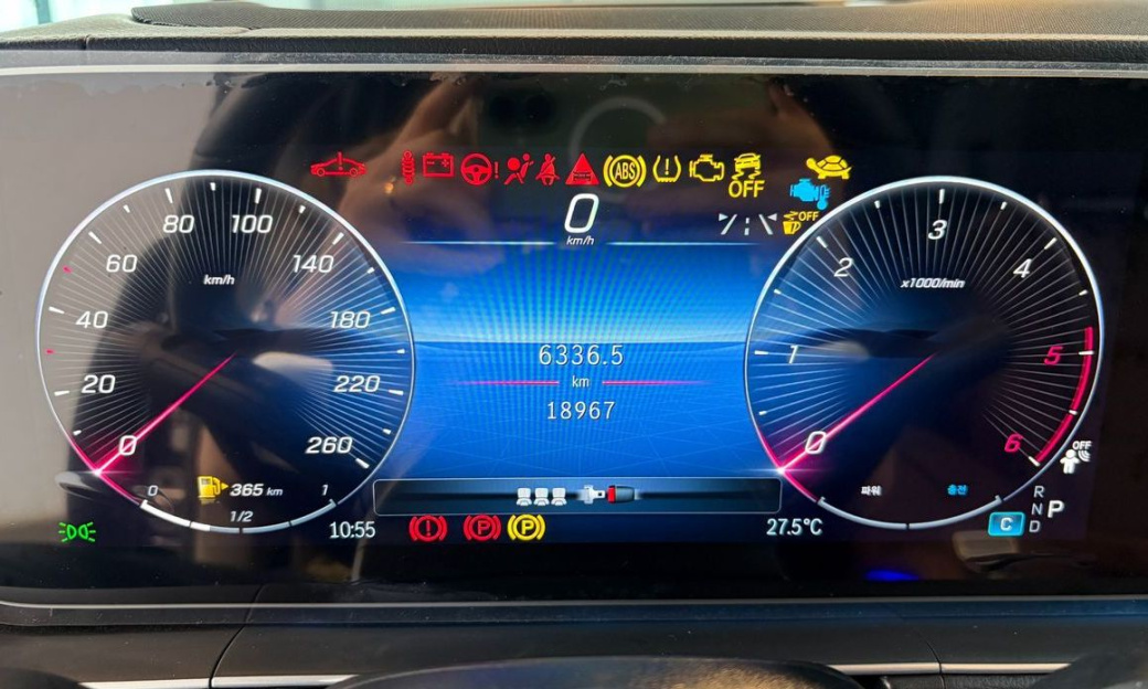 Mercedes-Benz GLE-Class GLE300d 4MATIC, 2025