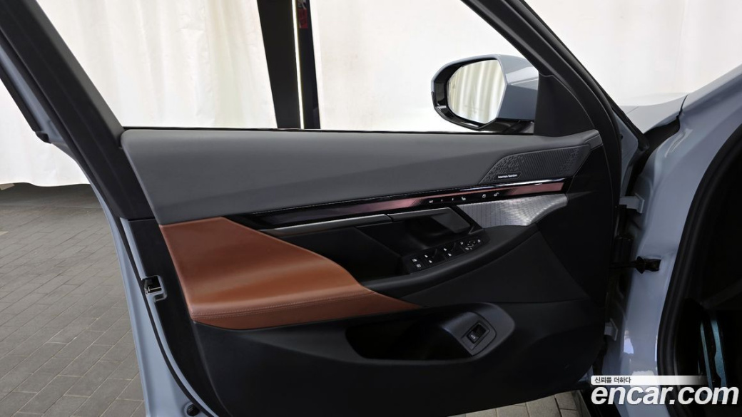 BMW 5-Series 530i xDrive M Sport, 2024