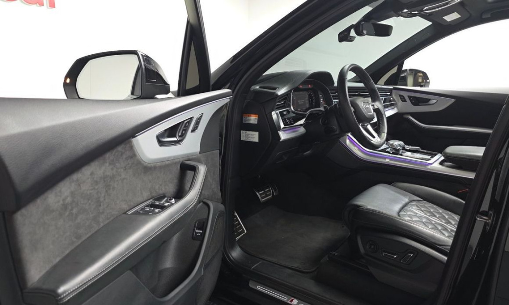Audi Q7 55 TFSI Quattro Premium, 2022
