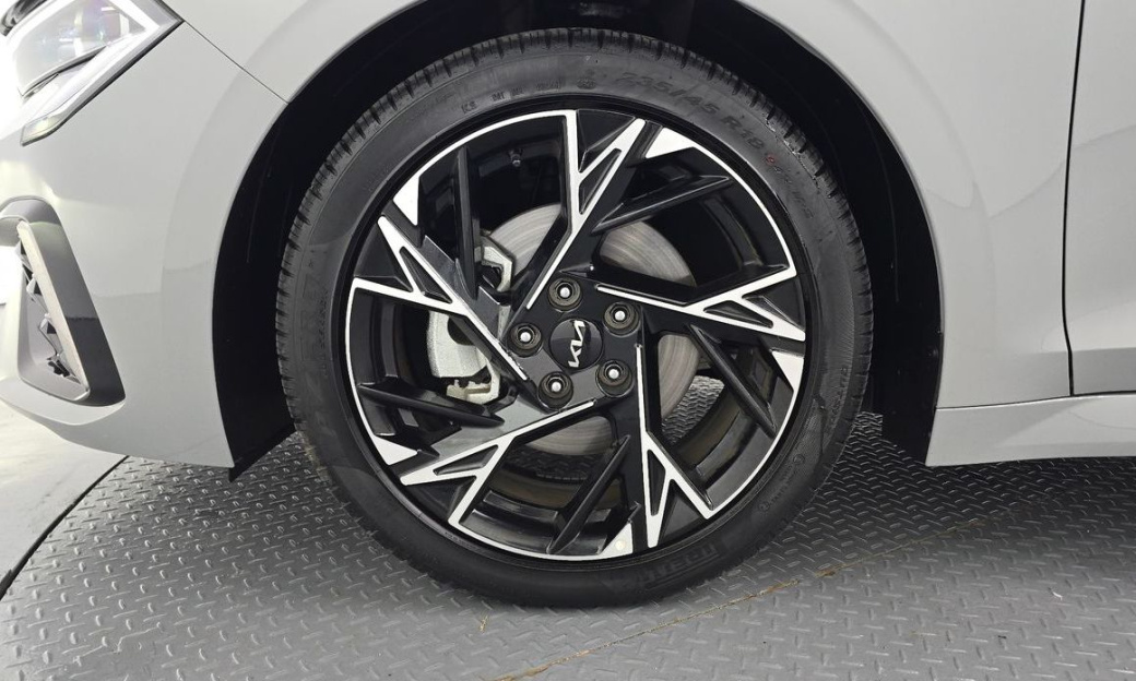 Kia K5 2.0, 2024