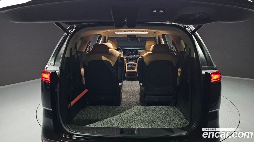 Kia Carnival 9-Seater Noblesse, 2023