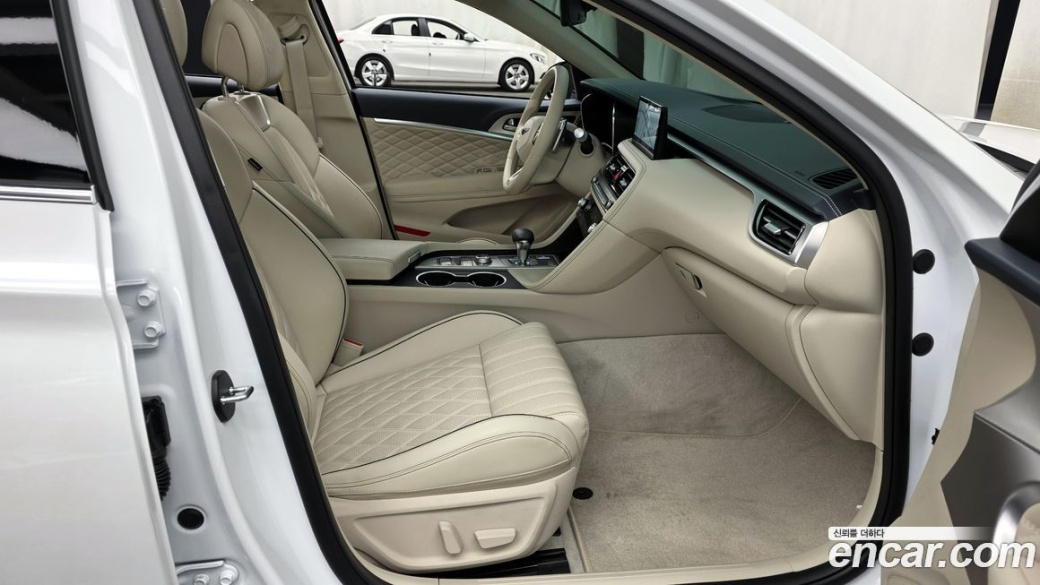 Genesis G70 Gasoline 2.5T 2WD, 2025