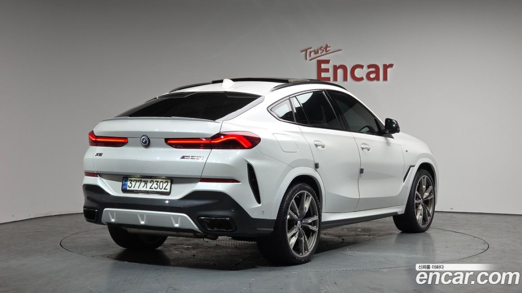 BMW X6 M50i, 2023