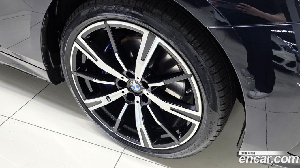 BMW 5-Series 530i xDrive M Sport, 2025