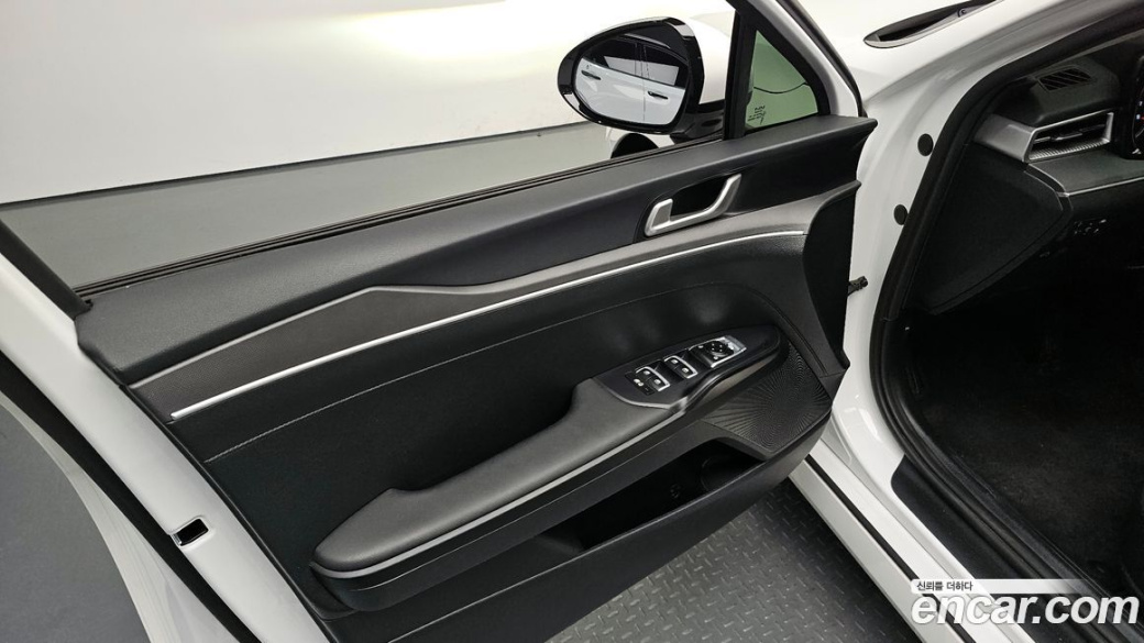 Kia K5 2.0, 2022