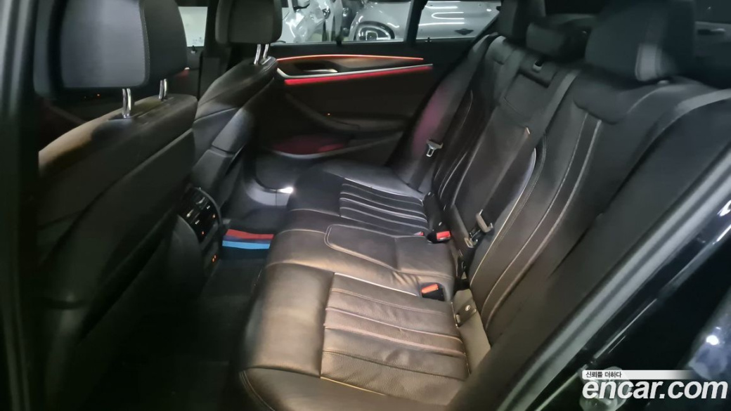 BMW 5-Series 520i M Sport, 2023