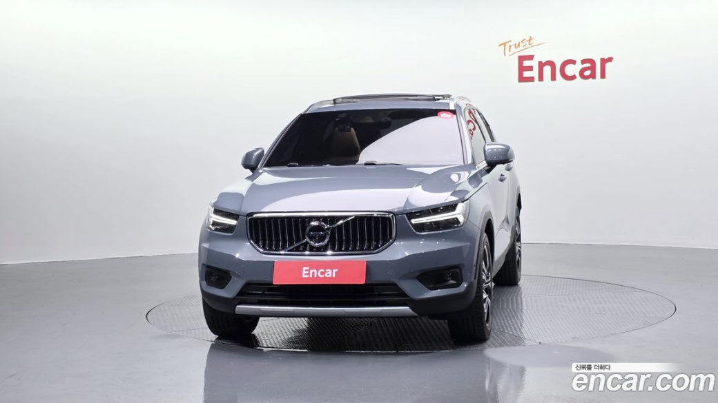 Volvo XC40 B4 Inscription, 2022