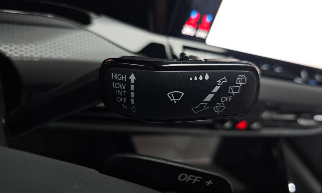 Volkswagen Golf 2.0 GTI, 2024