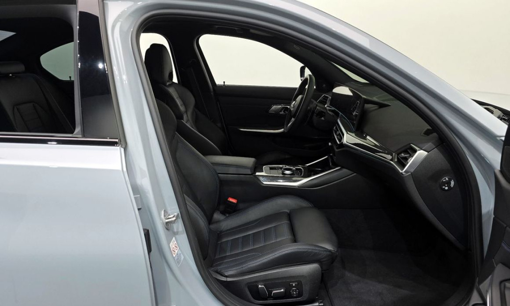 BMW 3-Series M340i Pro, 2024