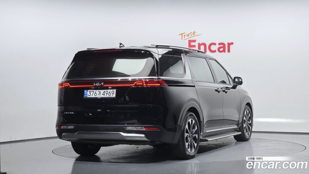 Kia Carnival 9-Seater Signature, 2023