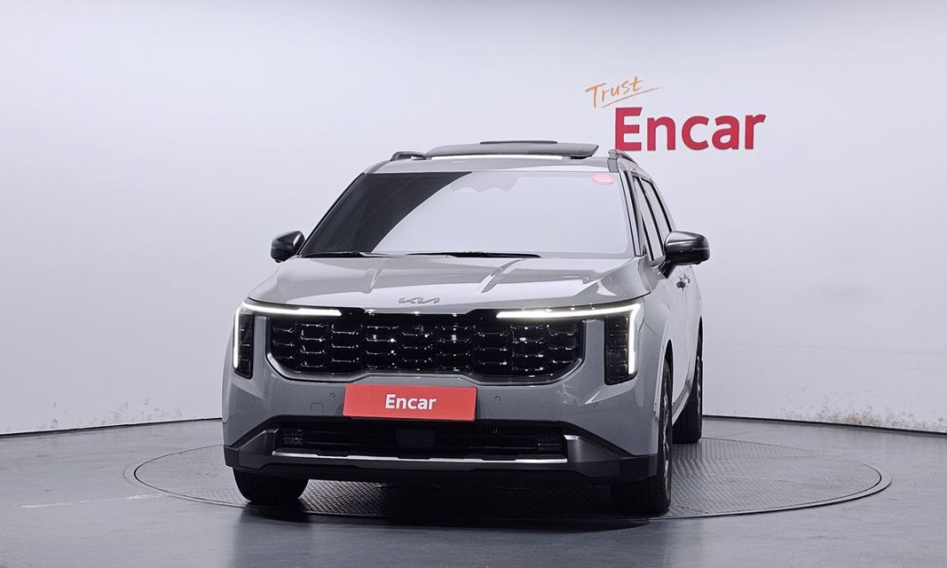 Kia Carnival 7-Seater Gravity, 2025