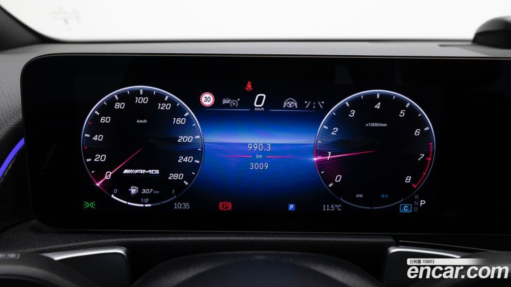 Mercedes-Benz GLB-Class AMG GLB35 4MATIC, 2025