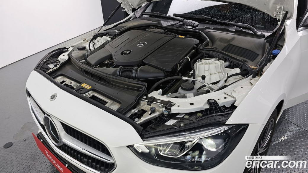 Mercedes-Benz C-Class C300 4MATIC Avantgarde, 2024