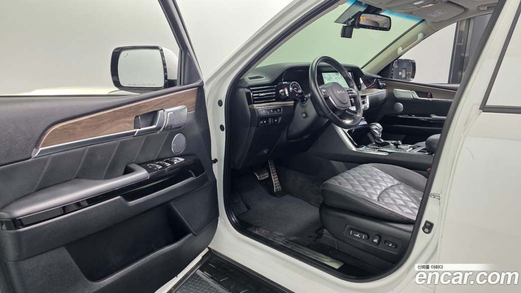 Kia Mohave Diesel 3.0 4WD 6-Seater, 2022