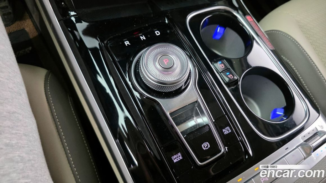 Kia Carnival 9-Seater Hi-Limousine, 2022