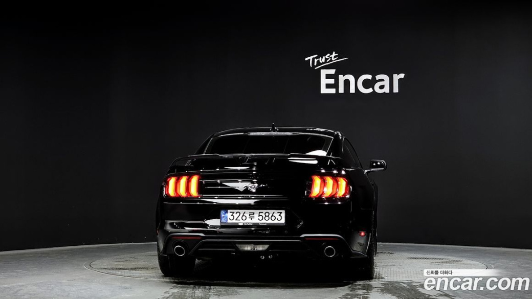 Ford Mustang Coupe, 2023