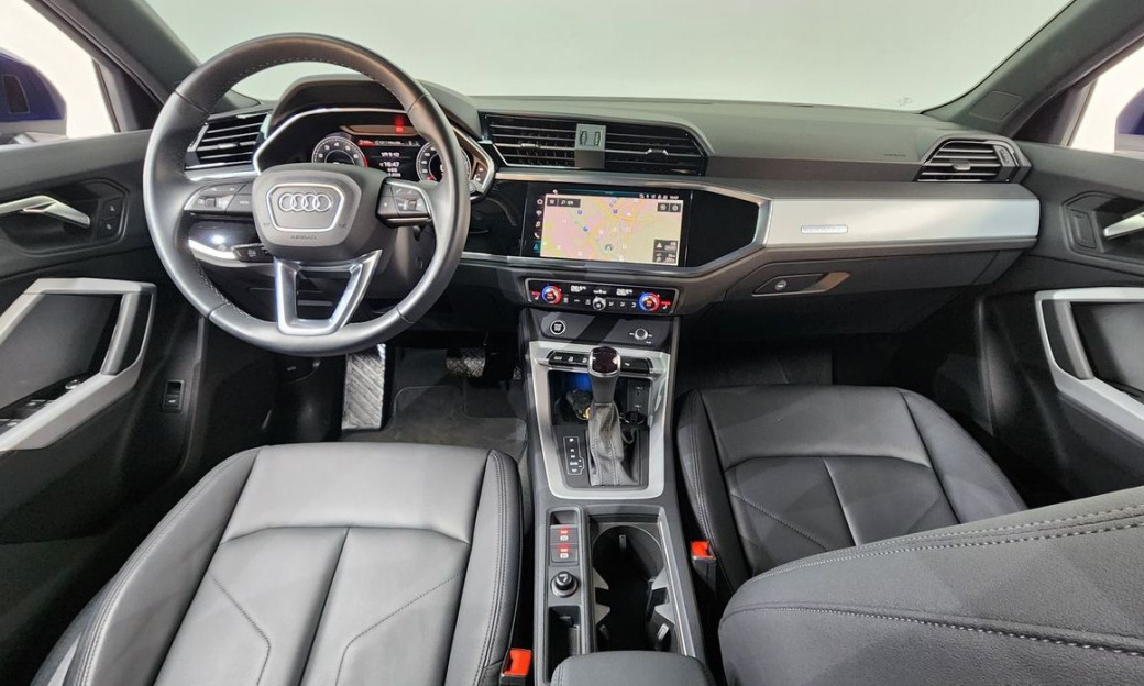 Audi Q3 40 TFSI Quattro Premium, 2024