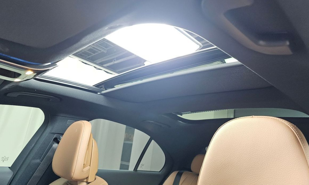 Mercedes-Benz E-Class E220d 4MATIC Exclusive, 2024